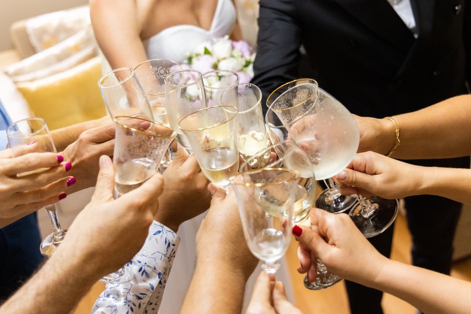 Wedding champagne glasses toast